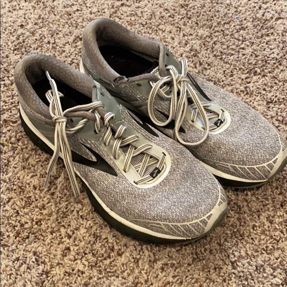 Brooks Adrenaline GTS 18
